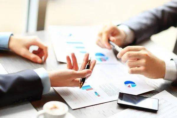 上海繁易信息科技股份80萬股股份轉(zhuǎn)讓深度解析 聚焦即阿時股份與計算機(jī)軟件輔助設(shè)備研發(fā)價值
